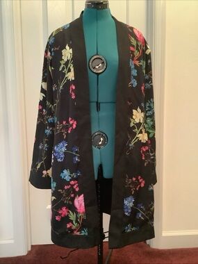 Stella & Dot Reversible Floral Or Black Kimono Cardigan Women's Size M/L